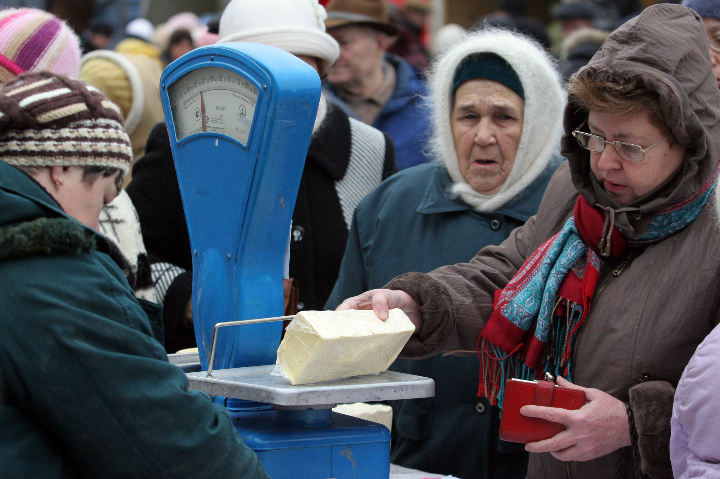 В России большая часть доходов уходит на еду