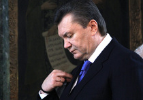 Предстоятель Украинской Православной Церкви митрополит Владимир благословил новоизбранного президента Украины Виктора Януковича на исполнение обязанностей главы государства Виктор Янукович