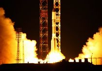 Российская ракета-носитель "Протон-М" со спутником связи EchoStar запущена с космодрома Байконур Запуск российской ракеты-носителя "Протон-М"