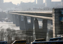 Метромост через реку Обь Метромост через реку Обь