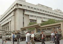 Танки на улицах Москвы Танки на улицах Москвы