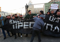 Акция оппозиции на Триумфальной площади в Москве Акция оппозиции на Триумфальной площади в Москве