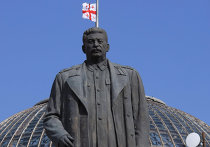 Памятник И.В.Сталину Памятник И.В.Сталину