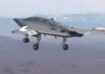 Палубный беспилотник X-47B впервые поднялся в небо в США Палубный беспилотник X-47B впервые поднялся в небо в США