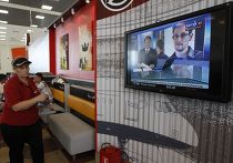 Трансляция нововстей об Эдварде Сноудене в аэропорте Шереметьево Трансляция нововстей об Эдварде Сноудене в аэропорте Шереметьево