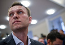 Оппозиционер Алексей Навальный Оппозиционер Алексей Навальный