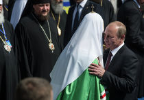 В.Путин на молебне по случаю 1025-летия крещения Руси В.Путин на молебне по случаю 1025-летия крещения Руси