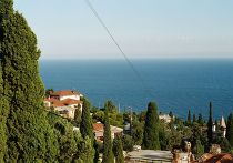 Поселок Симеиз в Крыму Поселок Симеиз в Крыму