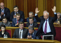 Премьер-министр Украины Николай Азаров (справа) на заседании Верховной Рады Украины Премьер-министр Украины Николай Азаров (справа) на заседании Верховной Рады Украины