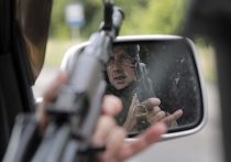 Солдат украинской армии в Славянске Солдат украинской армии в Славянске