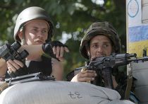 Украинские солдаты в Славянске Украинские солдаты в Славянске