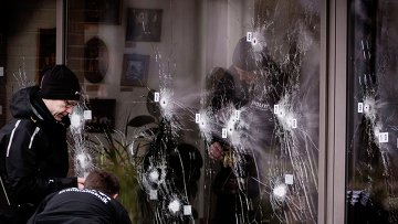 У культурного центра Круттенден в Копенгагене, где произошла стрельба
