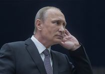 Владимир Путин отвечает на вопросы журналистов после окончания прямого эфира «Прямой линии» Владимир Путин отвечает на вопросы журналистов после окончания прямого эфира «Прямой линии»