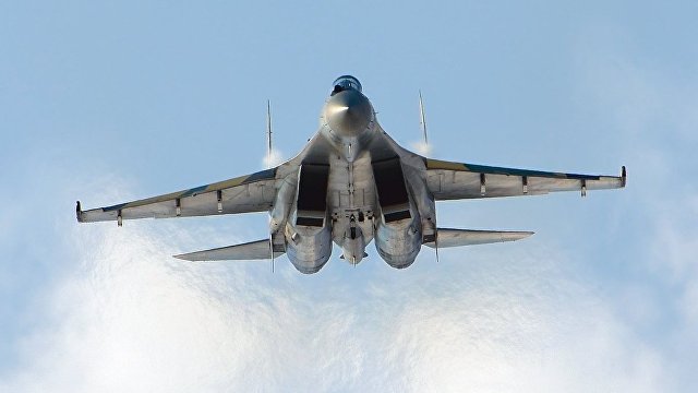 The National Interest (США): в воздушном бою российский истребитель Су-35 имеет решающее преимущество над американским F-22