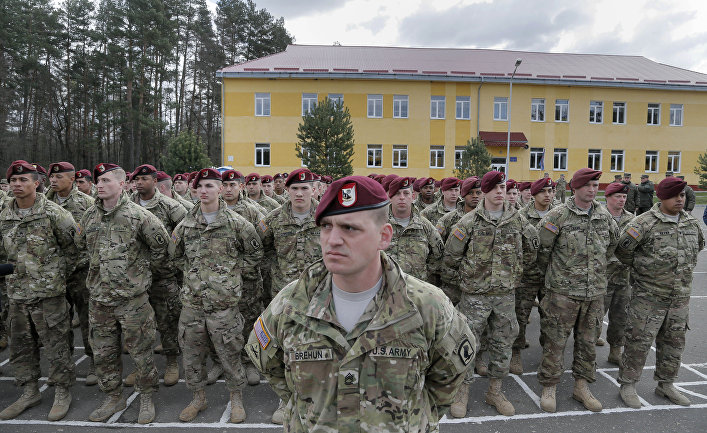 Американские военные на церемонии открытия учений Fearless Guardian - 2015 на Яворивском полигоне