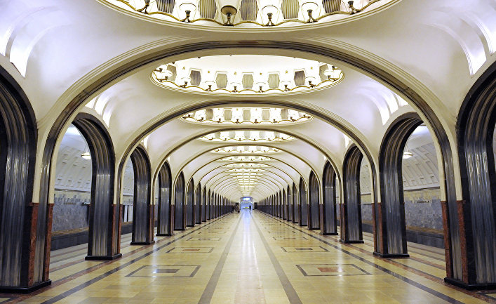 Станция метро «Маяковская»