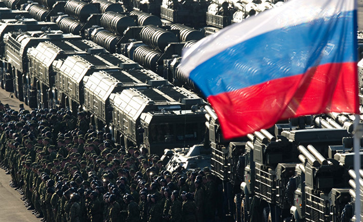 Проход военной техники по Ходынскому полю на репетицию Парада Победы