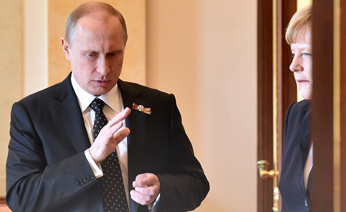 Владимир Путин и Ангела Меркель перед совместной пресс-конференцией в Кремле