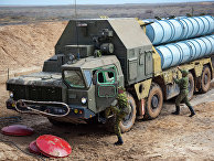 Разворачивание зенитно-ракетной системы С-300 Разворачивание зенитно-ракетной системы С-300