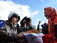 Первая группа бомбардировщиков Су-34 из Сирии приземлилась под Воронежем Первая группа бомбардировщиков Су-34 из Сирии приземлилась под Воронежем