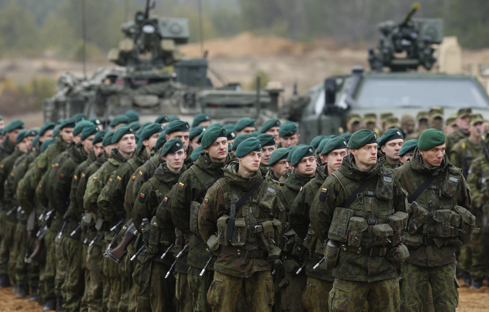 Сухопутные войска. Современная армия. Сухопутные войска России. Военные силы.