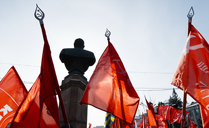 Шествие и митинг в честь Дня защитника Отечества в Новосибирске