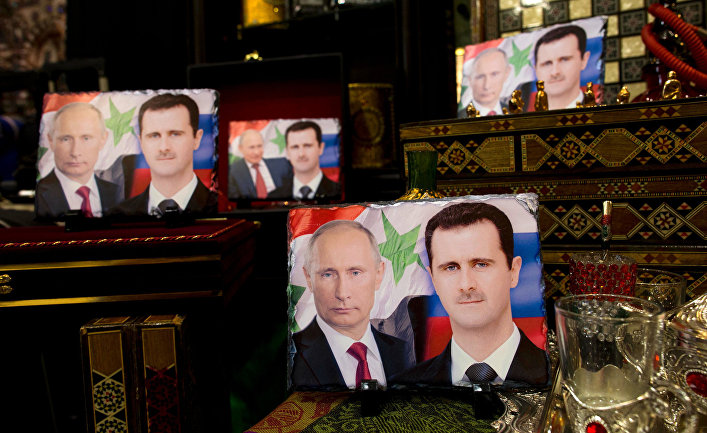 Сувениры с изображениями президента России Владимира Путина и президента Сирии Башара Асада Сувениры с изображениями президента России Владимира Путина и президента Сирии Башара Асада