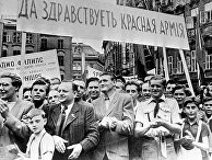Митинг в Праге по случаю особождения Чехословакии от оккупации Митинг в Праге по случаю особождения Чехословакии от оккупации