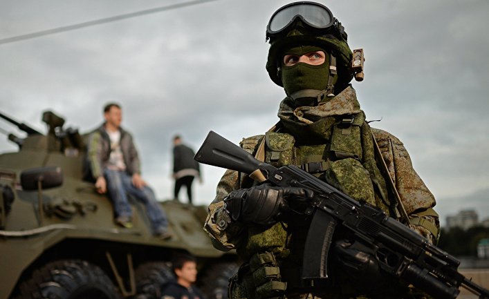 Военнослужащий на фестивале «Армия России»
