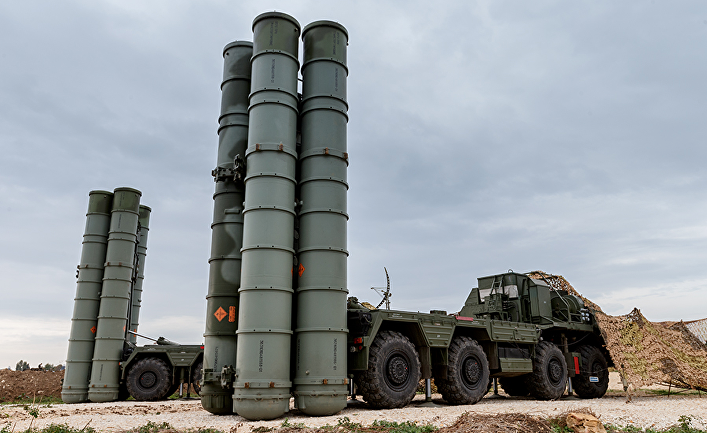Зенитно-ракетный комплекс С-400 на российской авиабазе Хмеймим, Сирия