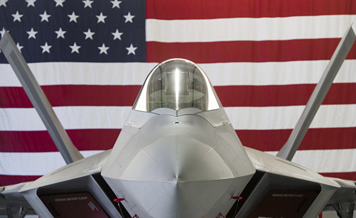 Американский истребитель F-22 Raptor