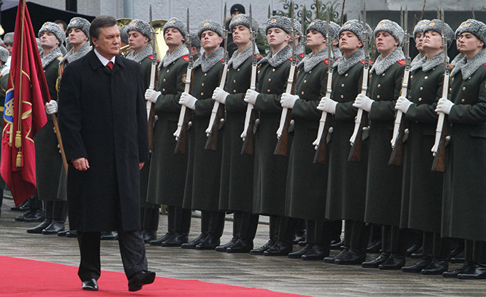 Церемония оказания воинских почестей президенту Украины Виктору Якуновичу