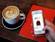Страница интернет-магазина eBay на экране телефона Страница интернет-магазина eBay на экране телефона