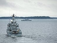 Шведский минный тральщик HMS KULLEN в водах Стокгольмского архипелага 19 октября 2014 Шведский минный тральщик HMS KULLEN в водах Стокгольмского архипелага 19 октября 2014
