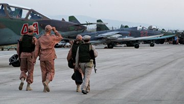 Технический персонал в аэропорту «Хмеймим» в Сирии