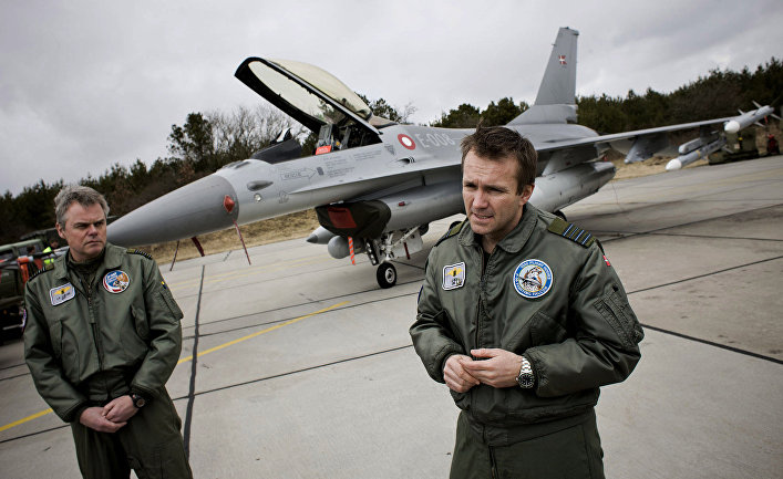 Истребители F-16 на авиабазе Skydstrup в Ютландии, Дания