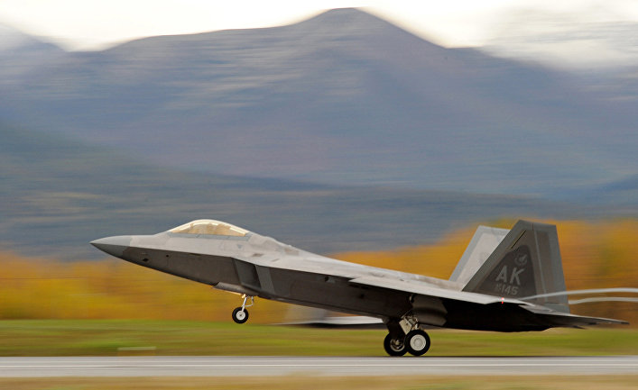 Истребитель F-22 Raptor