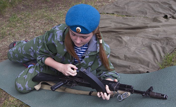 Rusija ovog ljeta sprovela masovnu vojnu obuku djece u preko 1600 kampova 238051692