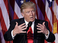 Дональд Трамп во время выступления в Нью-Йорке Дональд Трамп во время выступления в Нью-Йорке