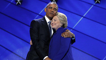 Президент США Барак Обама и кандидат в президенты США Хиллари Клинтон