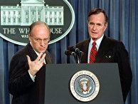 Президент США Джордж Буш-старший и министр обороны Дик Чейни Президент США Джордж Буш-старший и министр обороны Дик Чейни