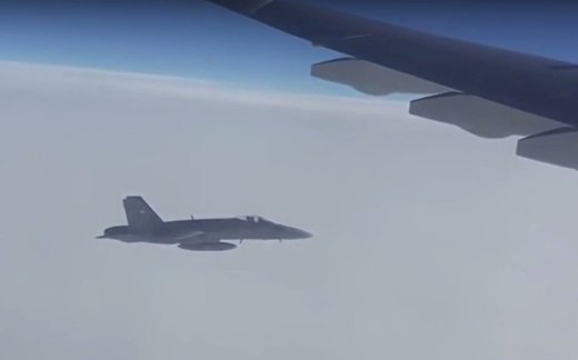 Швейцарские истребители эскортировали борт из России Швейцарские истребители эскортировали борт из России