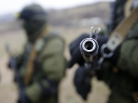Военные в поселке Перевальное под Симферополем Военные в поселке Перевальное под Симферополем