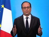 Президент Франции Франсуа Олланд выступает в прямом эфире французского телеканала BFMTV с заявлением, что не будет баллотироваться на второй срок на пост президента Франции