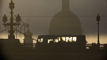 Троицкий мост в Санкт-Петербурге