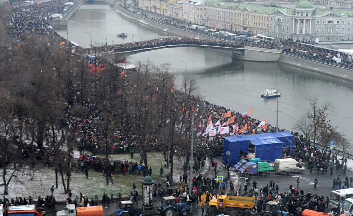 Фото болотная площадь митинг