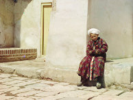 Двор мечети Тилля-Кари, около 1910, фотография С. М. Прокудина-Горского