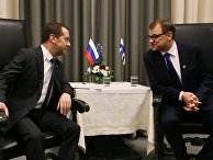 Председатель правительства РФ Дмитрий Медведев и премьер-министр Финляндии Юха Сипиля во время встречи в Оулу. 9 декабря 2016