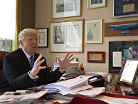 Дональд Трамп во время интервью в своем офисе в башне Трампа Дональд Трамп во время интервью в своем офисе в башне Трампа
