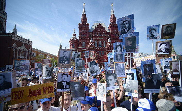 Фото шествие бессмертного полка на красной площади